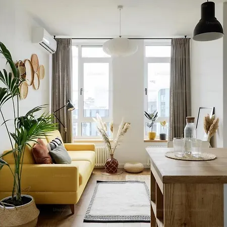 Excellent In The Old City Warszawa